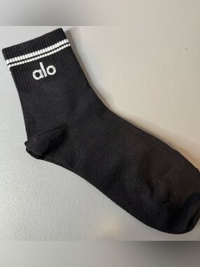 ALO Yoga unisex throwback half crew socks with stripes and alo yoga logo